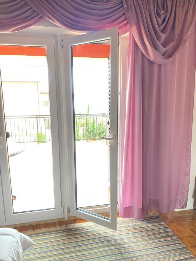 Apartmani Jelena Crikvenica Exterior foto